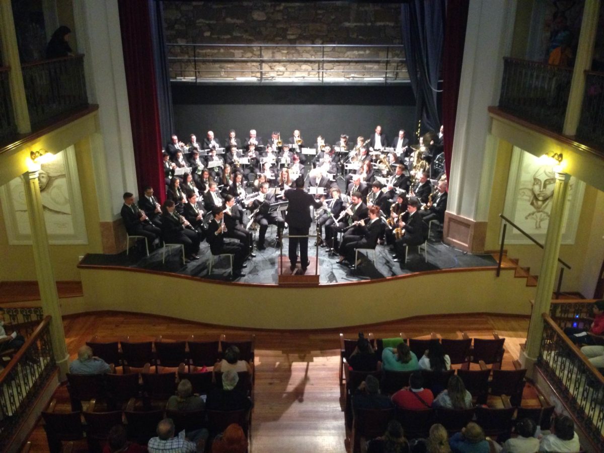 La Banda de Música Municipal deleita al público en el concierto sacro dedicado a la Semana Santa