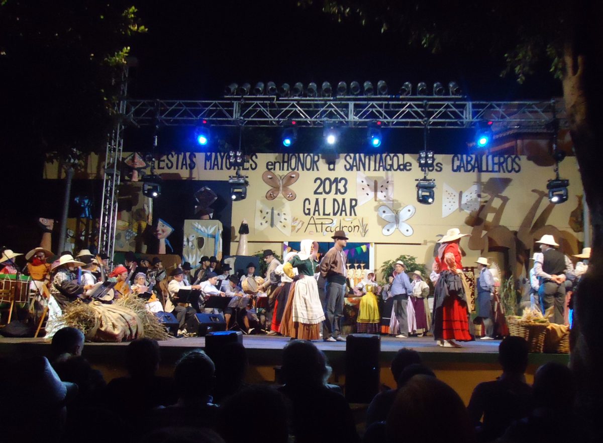 La Plaza de Santiago escenario del I Baile de Taifa de la A.F. “Surco y Arado”