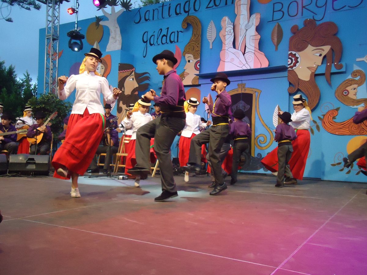 Éxito del II Festival de Folclore Infantil “Uniendo Orillas”