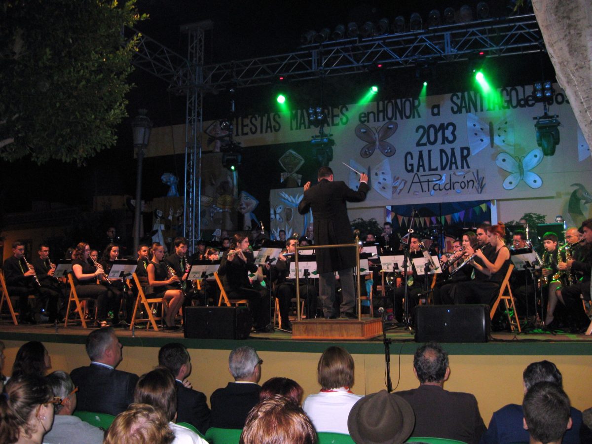 La Banda Municipal de Música de Gáldar rinde tributo al pop rock de los 60/90