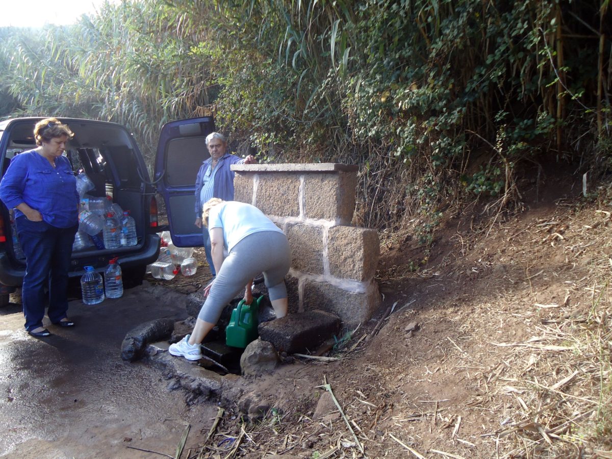 El Ayuntamiento mejora y acondiciona el Manantial del Barranco de Las Rosas