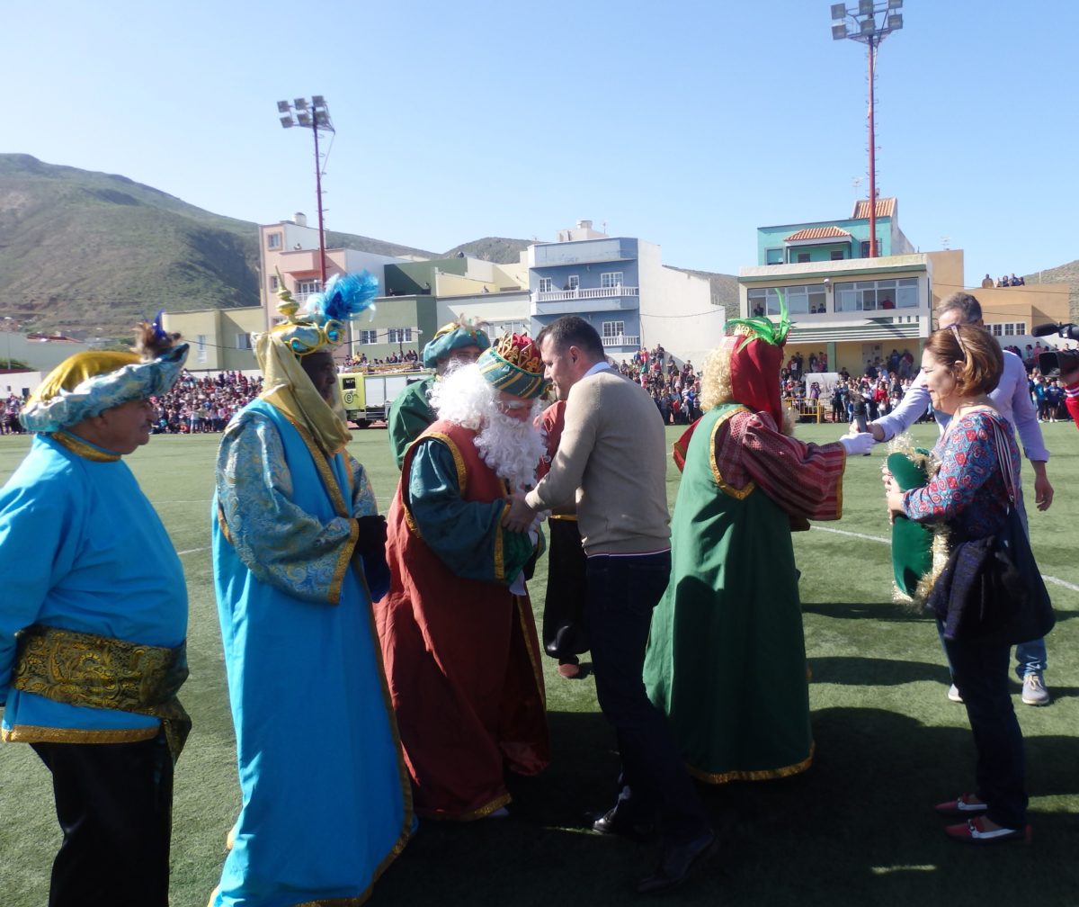 Los Reyes Magos repartieron ilusión por todos los hogares del municipio.
