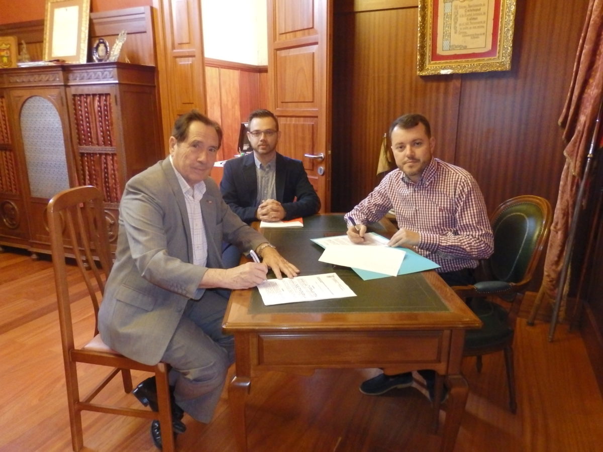 Ayuntamiento y Cruz Roja firman un convenio de colaboración