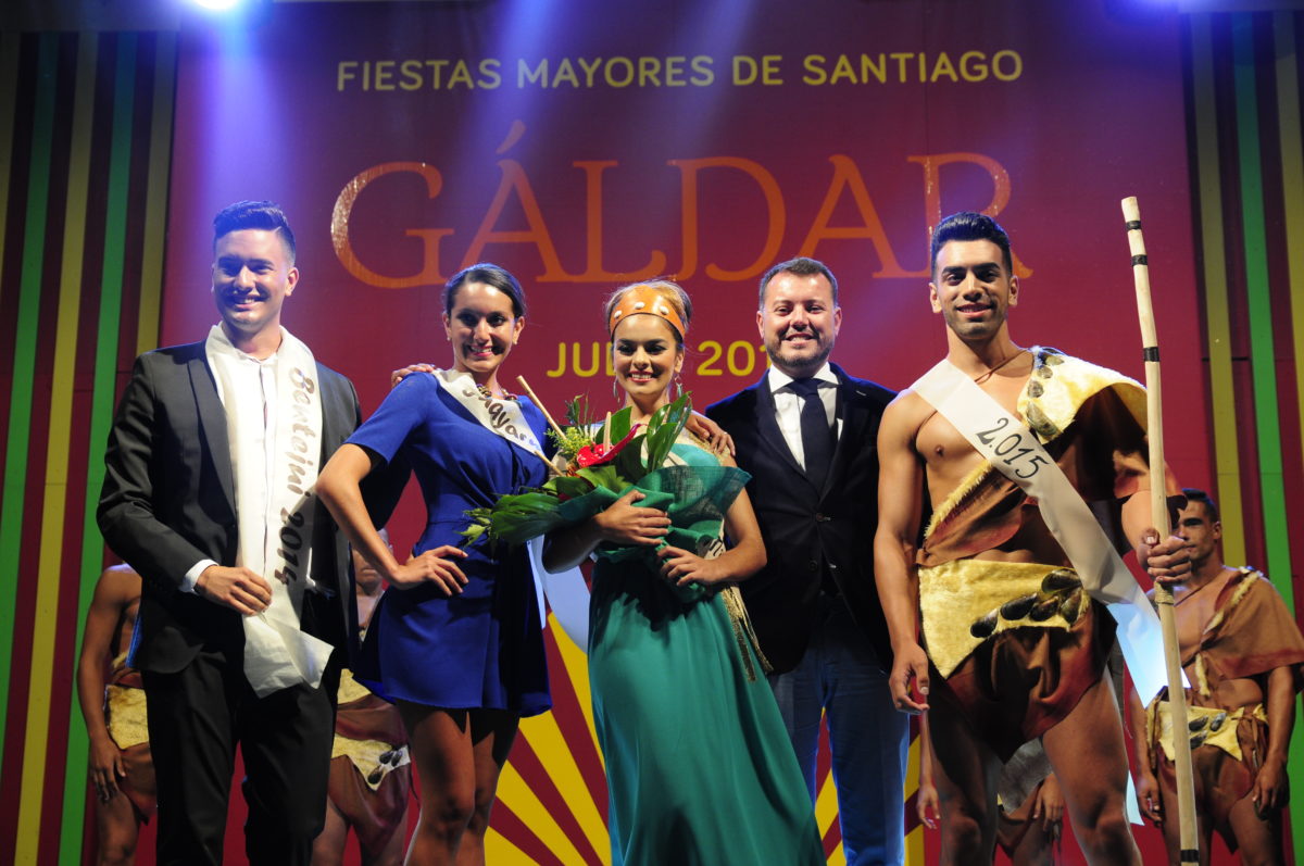 ARIANNA MEDINA GIL, GUAYARMINA DE LAS FIESTAS DE SANTIAGO Y CHRISTIAN GONZÁLEZ, BENTEJUI 2015
