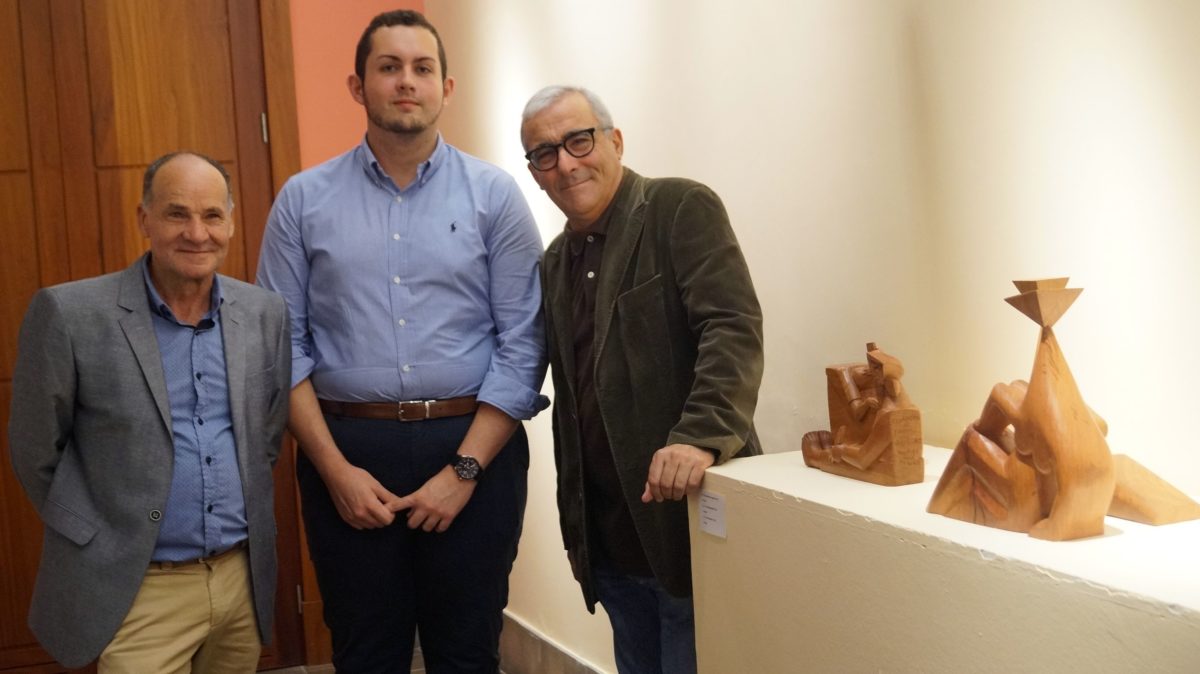La obra de Manuel Díaz expresa en 31 piezas el arte hecho en madera