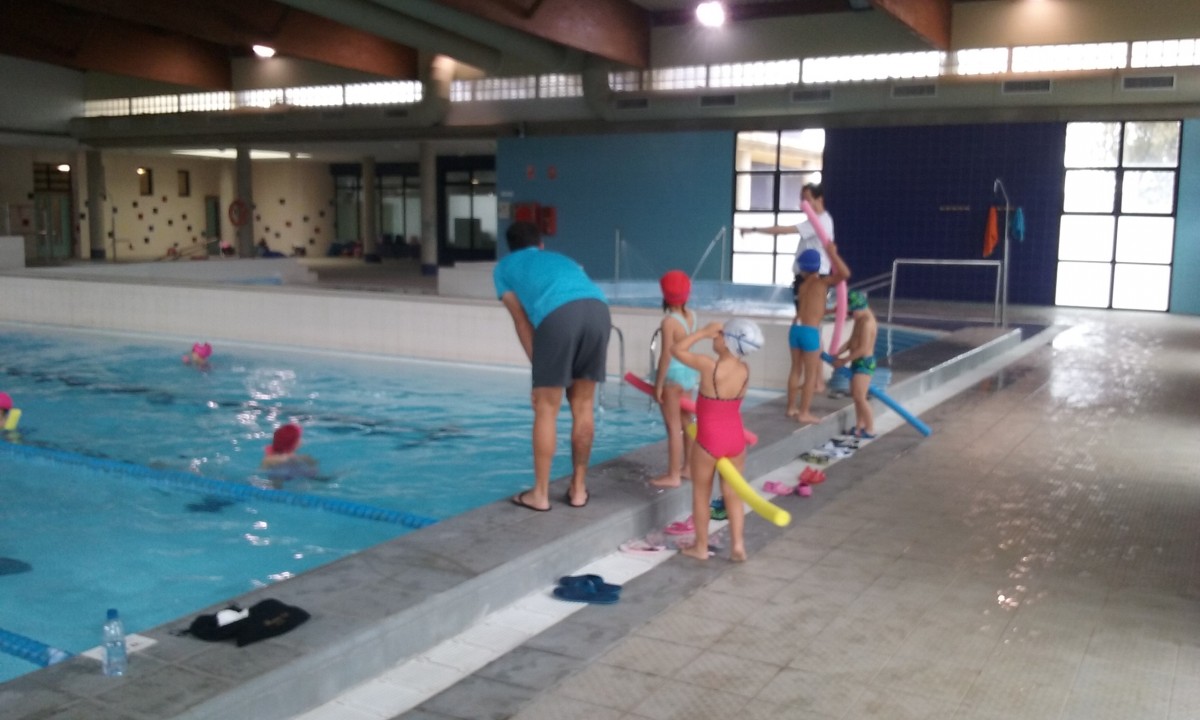 Continúa la temporada de piscina para los colegios del municipio