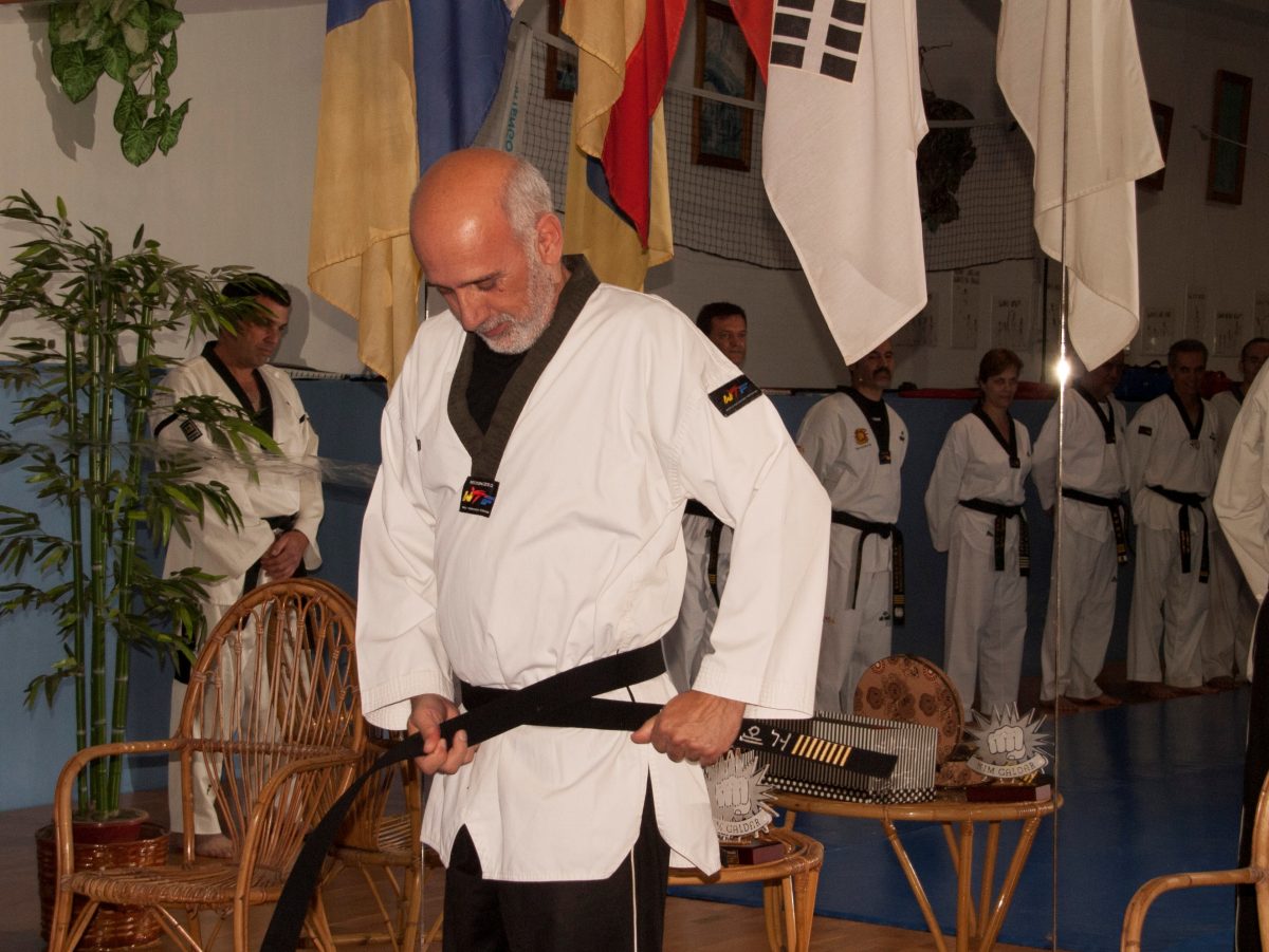 Reconocimiento Nacional al Mérito Deportivo para el Maestro de Taekwondo Miguel Bueno