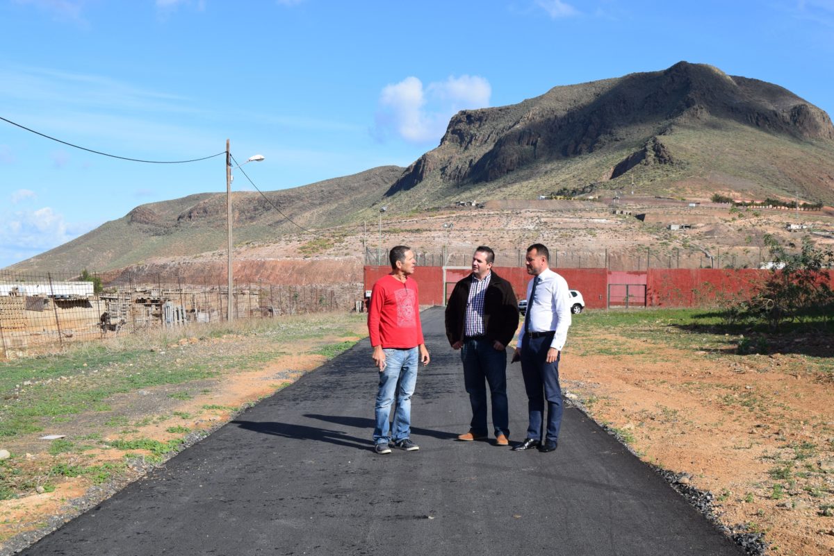 Concluyen las obras de pavimentación del acceso a la cancha de Piso Firme