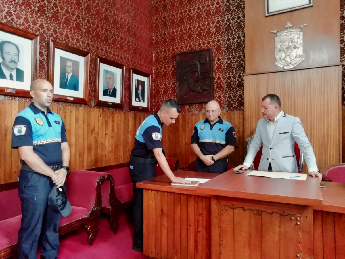 Toma posesión un nuevo agente de la Policía Local de Gáldar