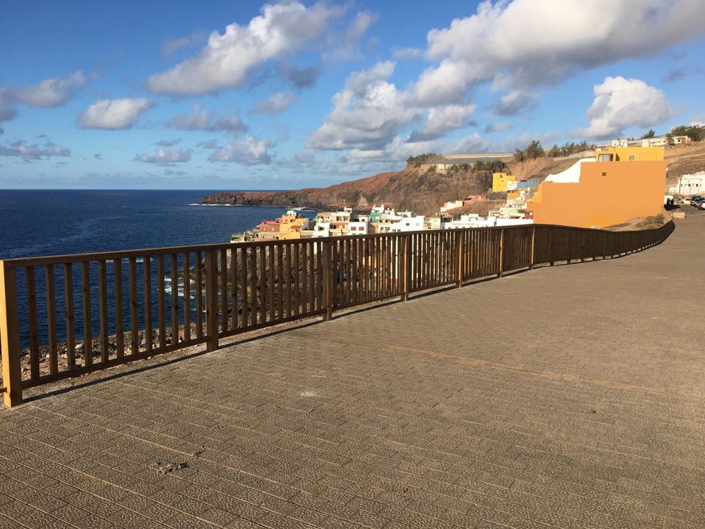 El Frontón King cierra los accesos al Paseo de la Guancha como medida de prevención frente al covid-19