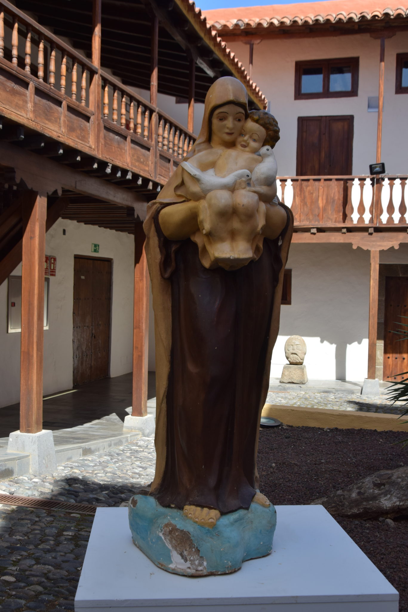 Gáldar recibe la donación de dos obras del escultor Juan Borges Linares