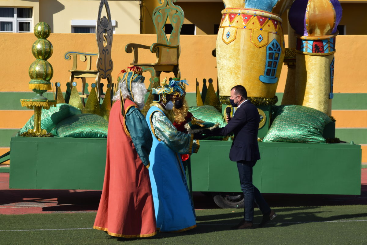 Los Reyes Magos confirman en Gáldar que “los niños y niñas han sido responsables y ejemplares” y todos recibirán sus regalos