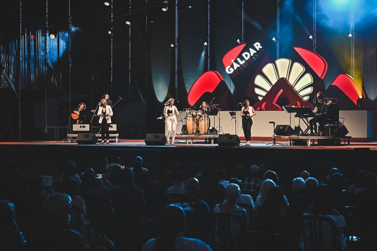 “Kanarii” estrena en Gáldar su primer concierto en la isla cantando al amor en clave de mujer