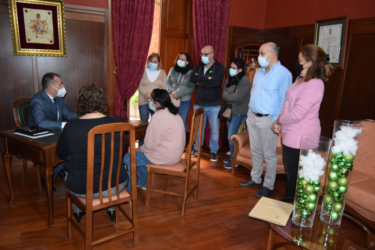 El Ayuntamiento de Gáldar formaliza la compra de terreno en Nido Cuervo para mejorar su accesibilidad y dotarlo de aparcamientos